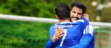 Spielentscheidend war es zwar nicht mehr, doch über sein 6:1 freute sich Stefano Pennella mit Flankengeber Babak Keyhanfar ganz besonders, denn...