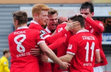 Solche Szenen wie beim 3:1-Erfolg über Rot-Weiß Erfurt wollen die U23-Spieler des FSV Mainz 05 auch am Samstag erleben - auch wenn Dennis Franzin nach einem Schien- und Wadenbeinbruch nicht mehr mittun kann.