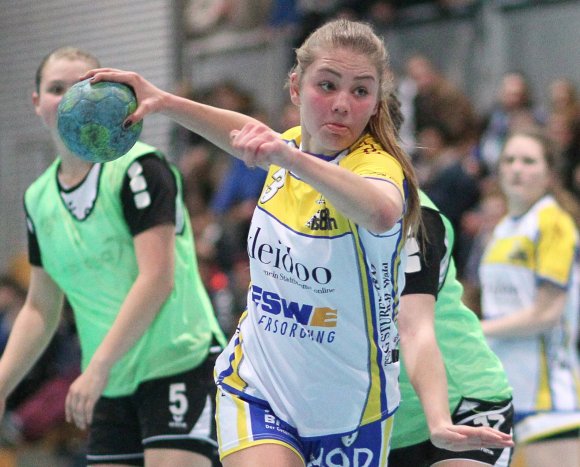 Alexandra Flebbe gehörte trotz ihres B-Jugendalters zu den Leistungsträgern der Oberliga-A-Jugend der SG Bretzenheim. Zwei weitere A-Jugendjahre hat sie noch vor sich. Ob sie auch die Chance zur Teilnahme an der Bundesligarunde bekommt, wird sich in den Vorqualifikationsspielen gegen die JSG Mainz 05/Budenheim zeigen.