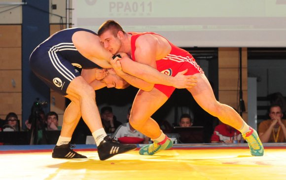 Ebenfalls Dritter: Halbschwergewichtler Wladimir Remel (r.) bescherte dem ASV Mainz 88 die zweite DM-Medaille.