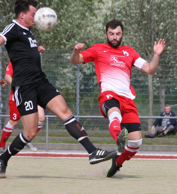 TSG-Kapitän Emrah Karakaya verursachte gegen RWO Alzey den umstrittenen Strafstoß zum 1:4, zudem musste er wegen der Gelb-roten Karte den Platz verlassen.