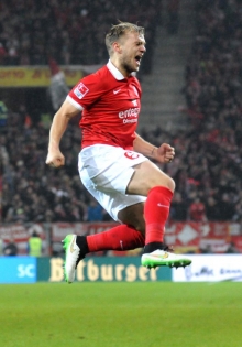 Auch wenn die Gedanken um den angestrebten Wechsel zu Borussia Dortmund kreisen: Gegen den 1. FC Köln soll auch Johannes Geis alles dafür tun, dass aus dem Heimspiel ein Mainz-05-typisches Spiel wird.