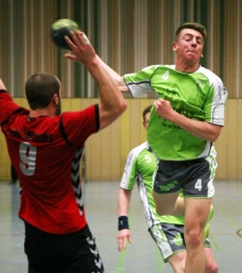 Kai Schornstheimer spielte beim letzten Punktspiel eine gute Rolle im linken Rückraum des TVB. Der  A-Jugendliche wird die Vorbereitung mit dem künftigen Oberliga-Team absolvieren und darf damit rechnen,  aufzurücken in die Mannschaft.