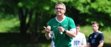 Komm, komm her, komm...: Guido Ritz scheint den Titel herbeizuwinken. Damit sein Rufen erhört wird, muss die TuS Marienborn in Nieder-Olm gewinnen - oder hoffen, dass auch die Verfolger Punkte lassen.