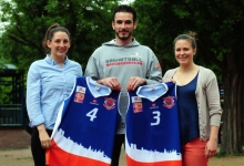 Alex Schoch ist froh: In Lauren Mortier (l.) und Christiane Fischer haben zwei wichtige Bausteine seines Zweitligakaders für die kommende Saison zugesagt.