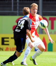 39 Regionalliga- und 35 Drittligaspiele bestritt Richard Weil (r.) für die Mainzer U23. Auch in der entscheidenden Phase der jüngsten Saison trug er maßgeblich zur Stabilisierung der Mannschaft bei...