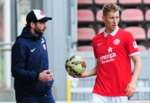 Tobias Schilk (r.) ist einer der Akteure, die Sandro Schwarz in der neuen Saison als Führungsfigur der U23 sieht - nicht nur, weil Schilk der einzige Ü22-Spieler im Team ist.